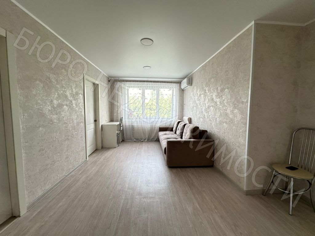 Продажа 4-комнатной квартиры, Балашов, Космонавтов пр-кт,  15