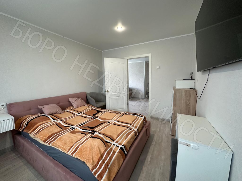 Продажа 4-комнатной квартиры, Балашов, Космонавтов пр-кт,  15