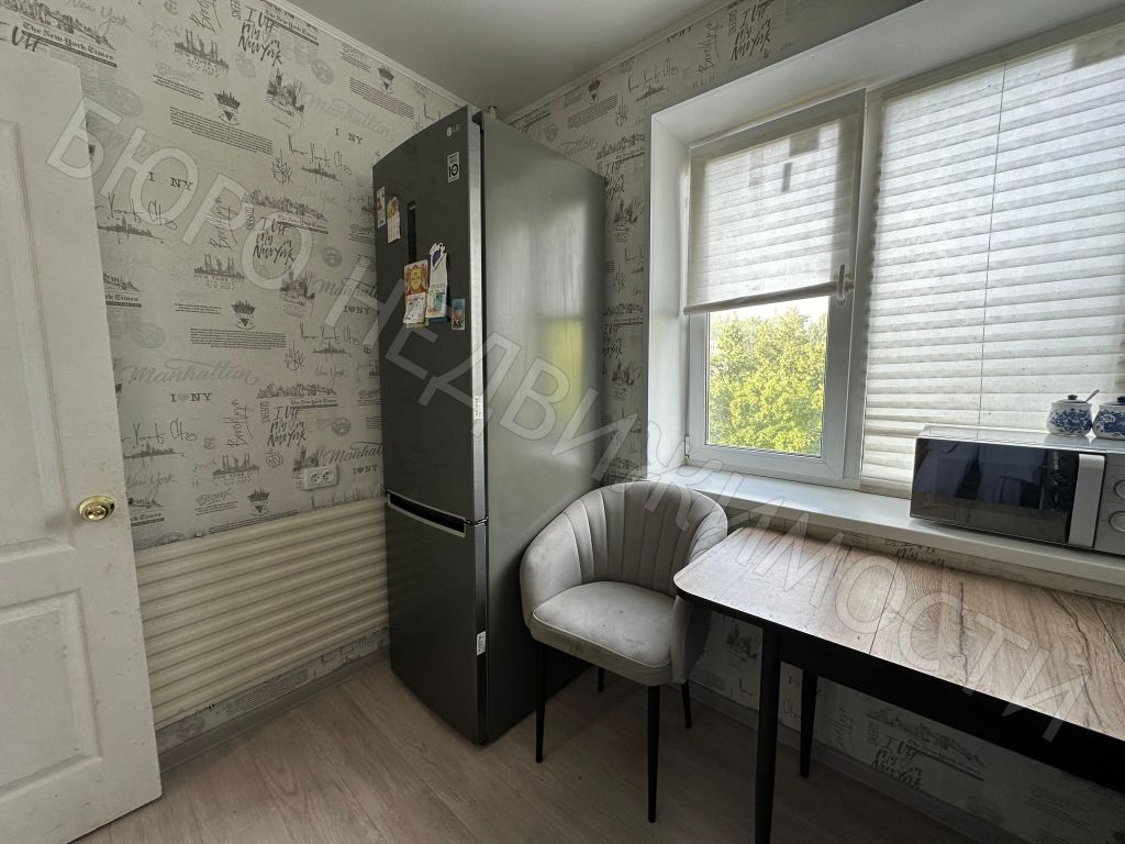 Продажа 4-комнатной квартиры, Балашов, Космонавтов пр-кт,  15