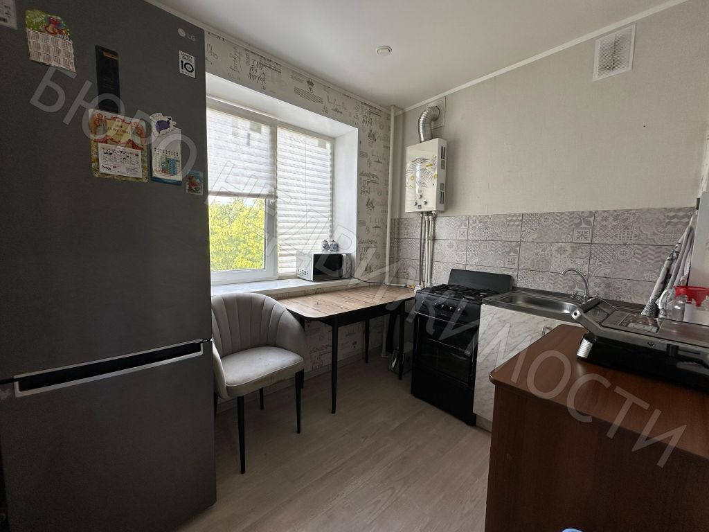 Продажа 4-комнатной квартиры, Балашов, Космонавтов пр-кт,  15