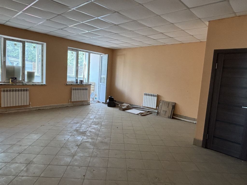 Аренда коммерческой недвижимости, 300м <sup>2</sup>, Кострома, Нижняя Дебря ул,  67к2