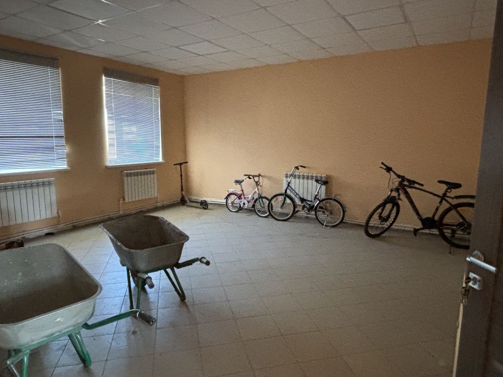 Аренда коммерческой недвижимости, 300м <sup>2</sup>, Кострома, Нижняя Дебря ул,  67к2