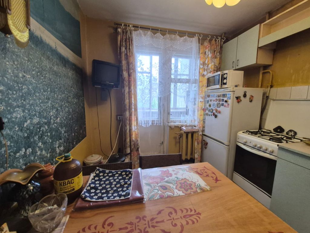 Продажа 3-комнатной квартиры, Тверь, Комсомольский пр-кт,  19