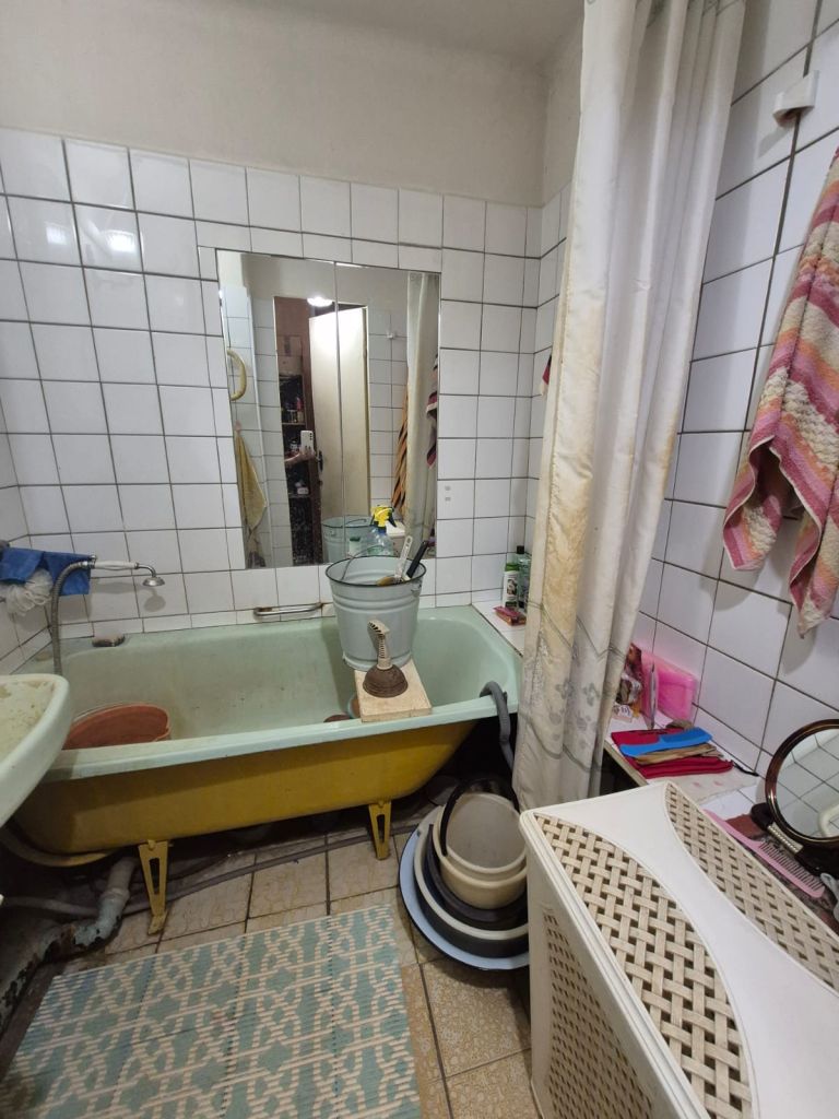 Продажа 3-комнатной квартиры, Тверь, Комсомольский пр-кт,  19