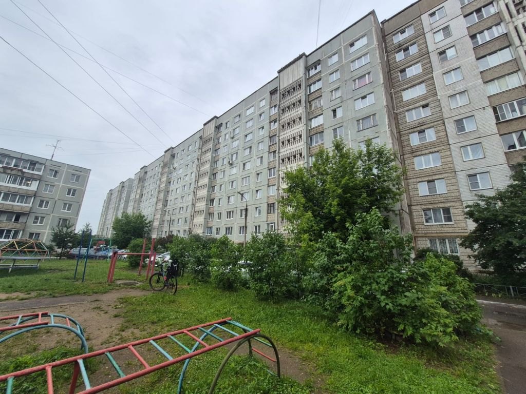 Продажа 3-комнатной квартиры, Тверь, Комсомольский пр-кт,  19