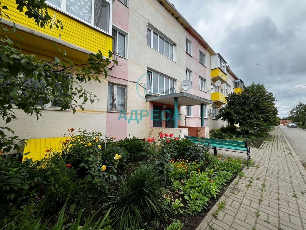 Продажа 2-комнатной квартиры, Великомихайловка, Каховка,  74