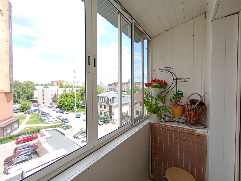 Продажа 2-комнатной квартиры, Татарстан, Центральная ул,  35