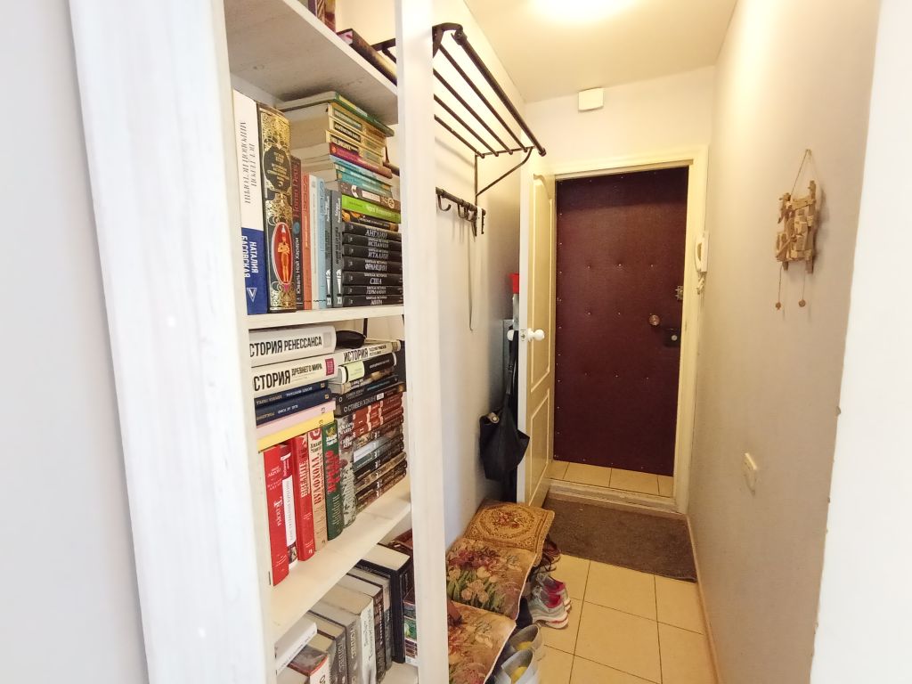 Продажа 2-комнатной квартиры, Татарстан, Центральная ул,  35