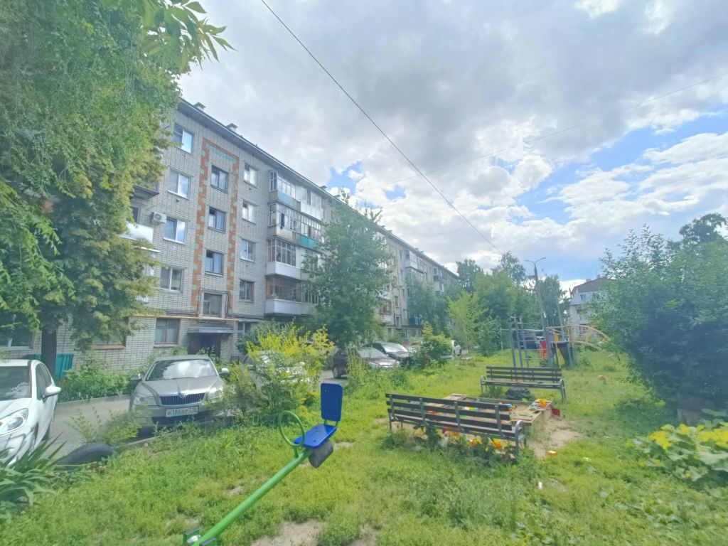 Продажа 2-комнатной квартиры, Татарстан, Центральная ул,  35