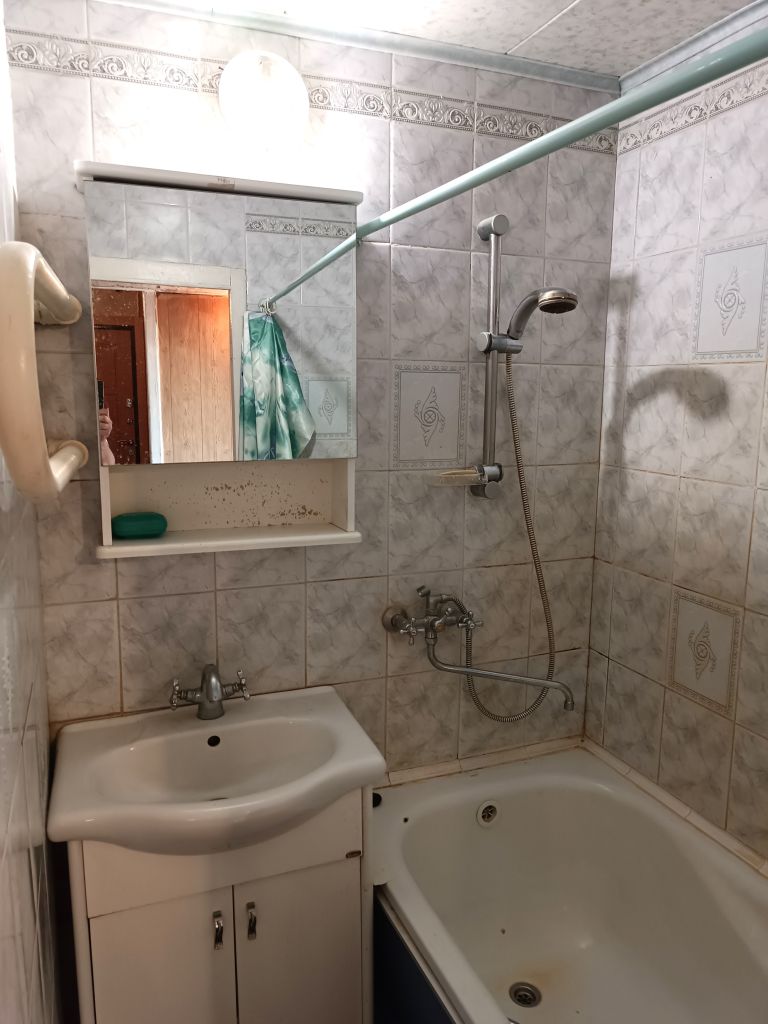 Продажа 2-комнатной квартиры, Ярославль, Прибрежный п,  17