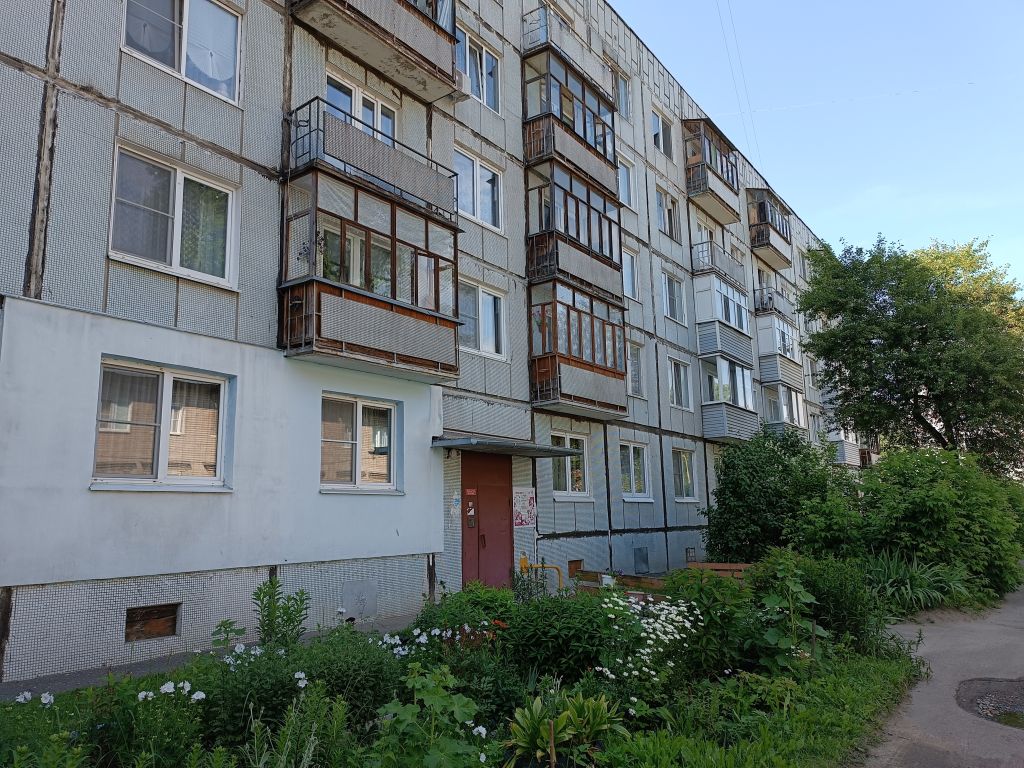 Продажа 2-комнатной квартиры, Ярославль, Прибрежный п,  17