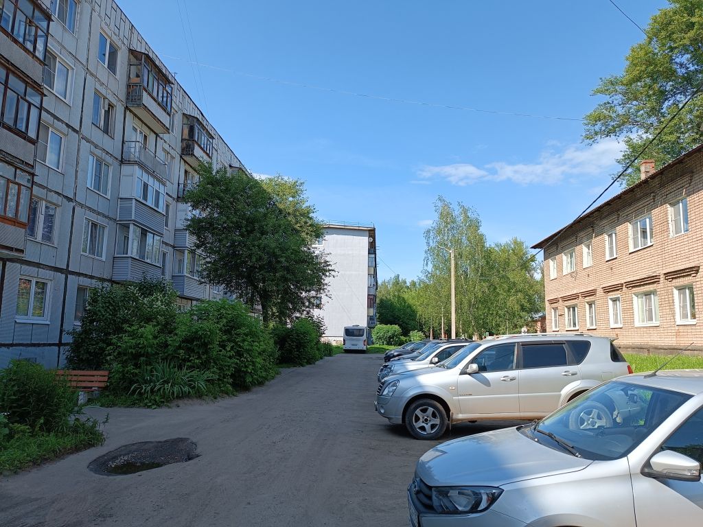 Продажа 2-комнатной квартиры, Ярославль, Прибрежный п,  17