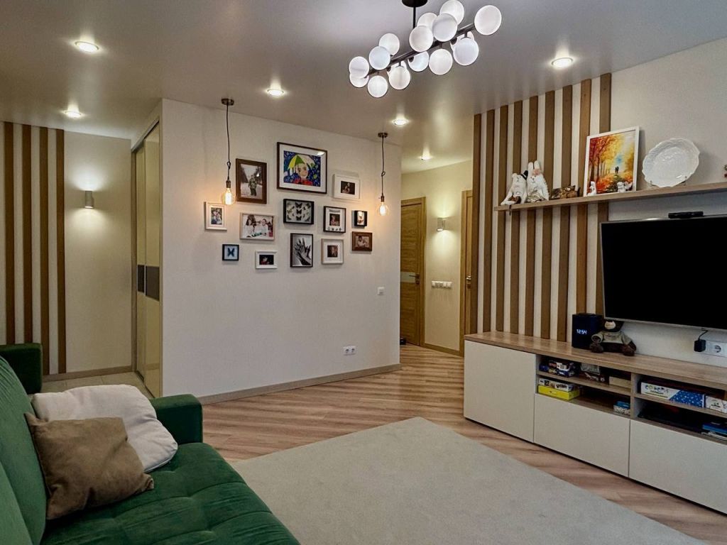 Продажа 3-комнатной квартиры, Дзержинск, Галкина ул,  8а