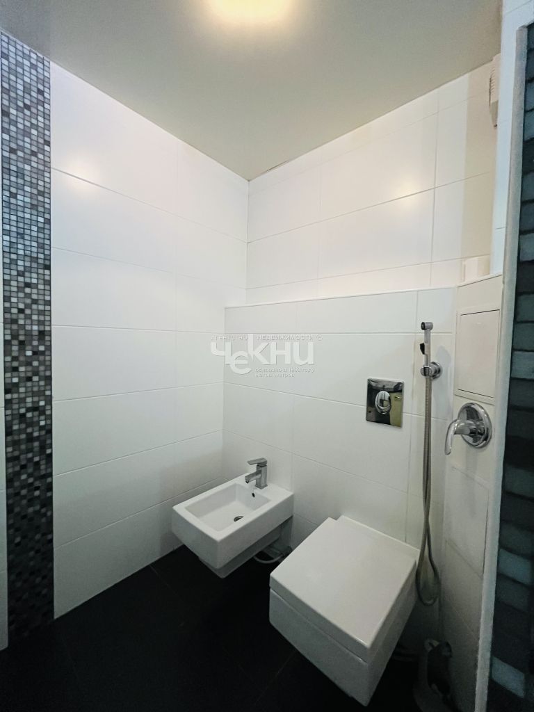 Продажа 5-комнатной квартиры, Нижний Новгород, Красных Зорь ул,  22