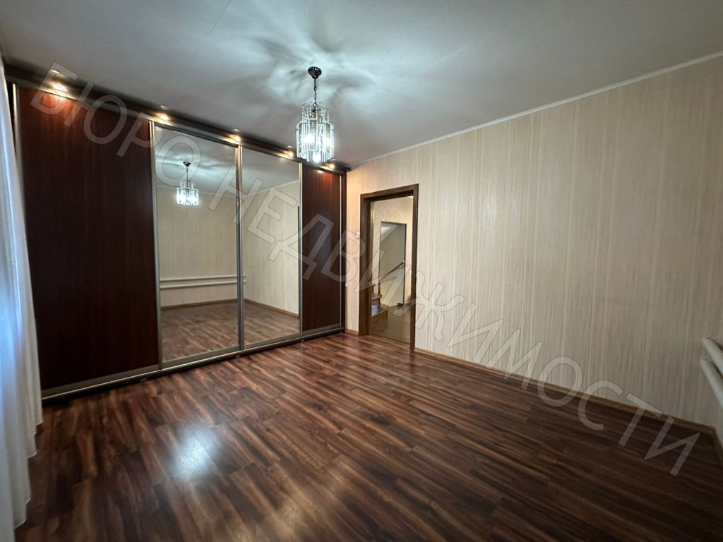 Продажа дома, 173м <sup>2</sup>, 10 сот., Балашов, 30 лет Победы ул,  254