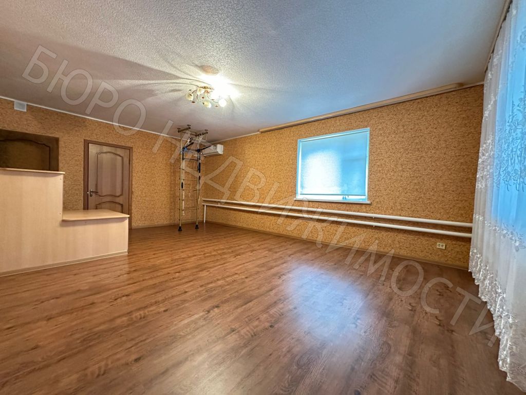 Продажа дома, 173м <sup>2</sup>, 10 сот., Балашов, 30 лет Победы ул,  254