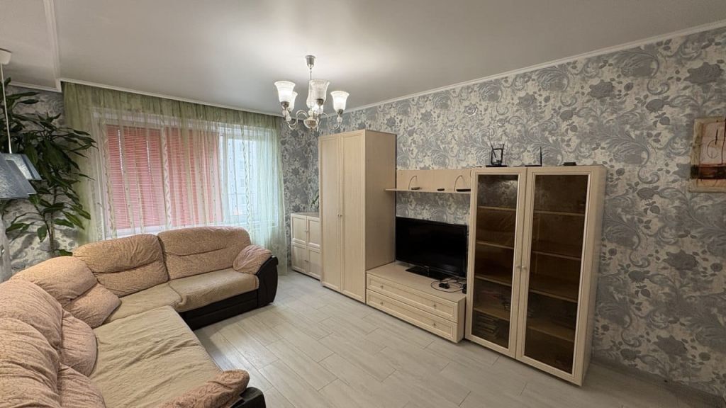 Аренда 4-комнатной квартиры, Старый Оскол, Конева мкр,  13