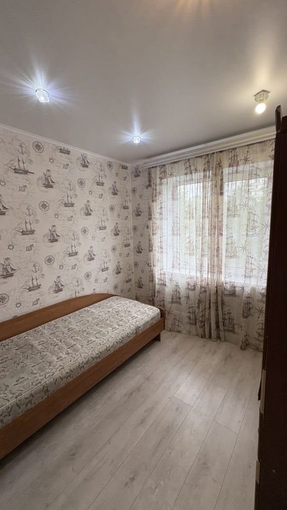 Аренда 4-комнатной квартиры, Старый Оскол, Конева мкр,  13