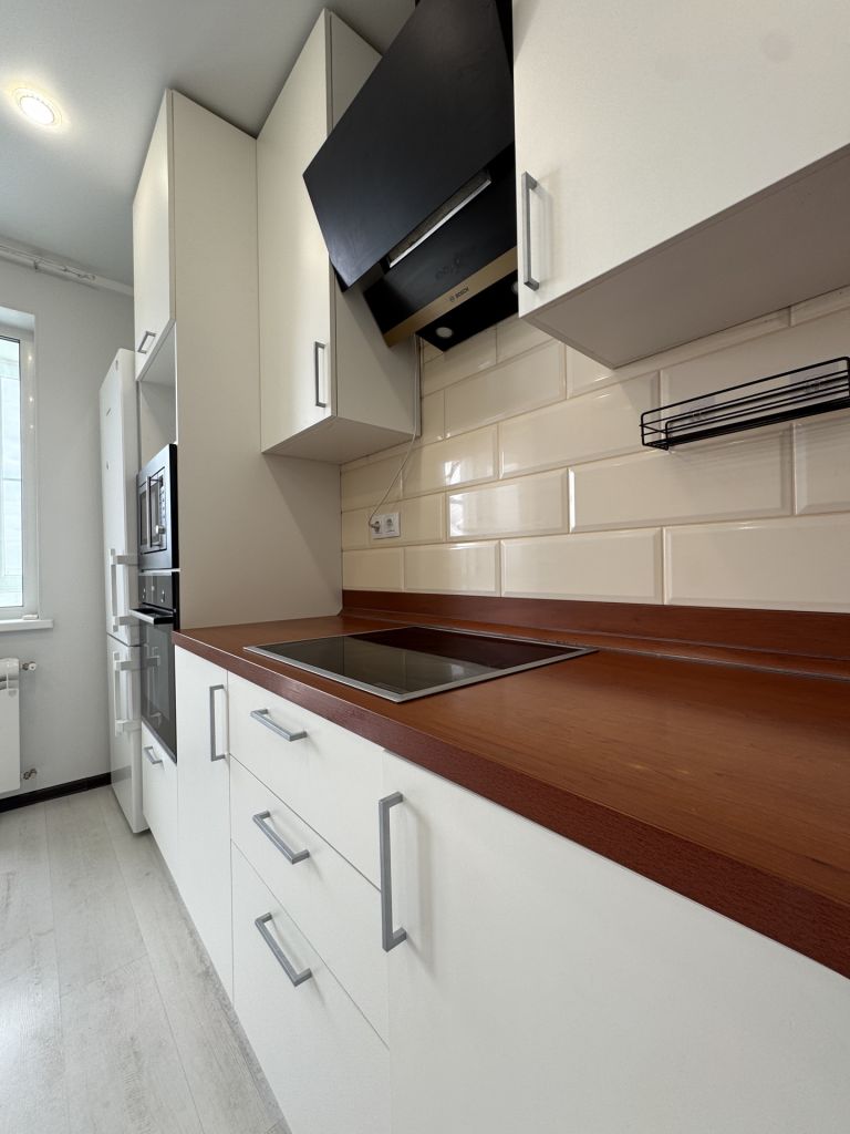 Продажа 3-комнатной квартиры, Саратов, Мичурина ул,  182/20