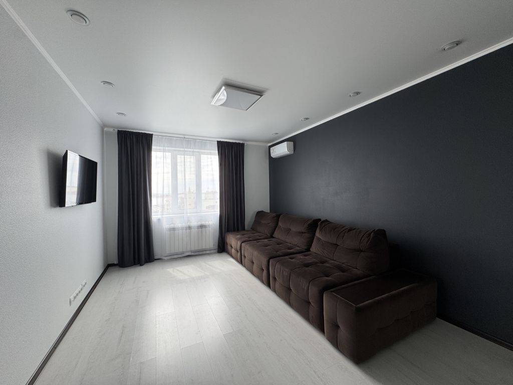 Продажа 3-комнатной квартиры, Саратов, Мичурина ул,  182/20