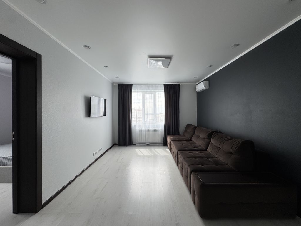 Продажа 3-комнатной квартиры, Саратов, Мичурина ул,  182/20