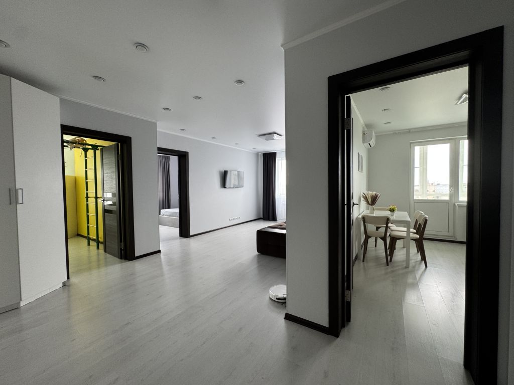 Продажа 3-комнатной квартиры, Саратов, Мичурина ул,  182/20