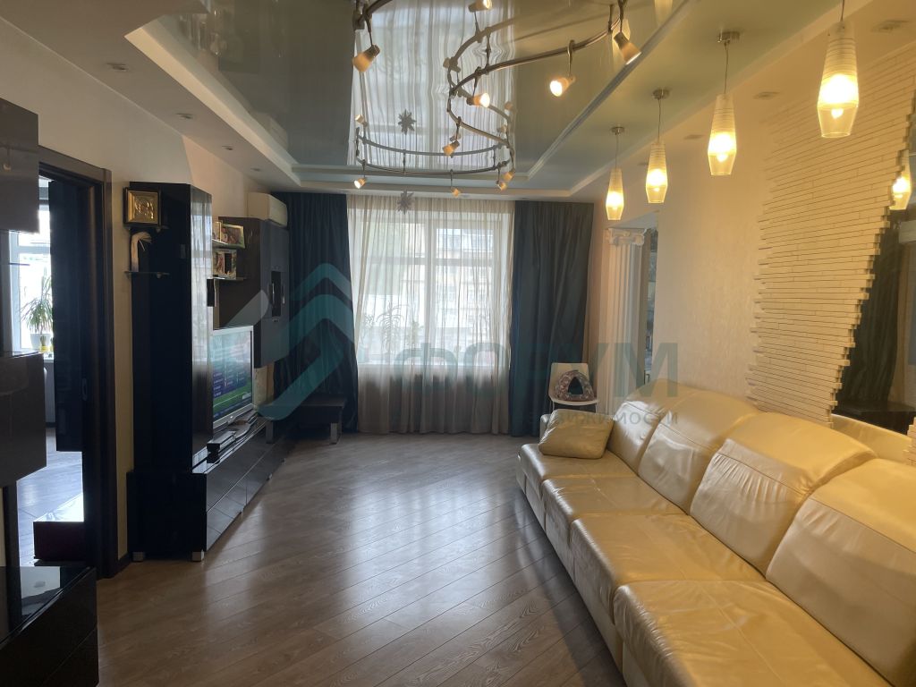 Продажа 4-комнатной квартиры, Нижний Новгород, Фрунзе ул,  12