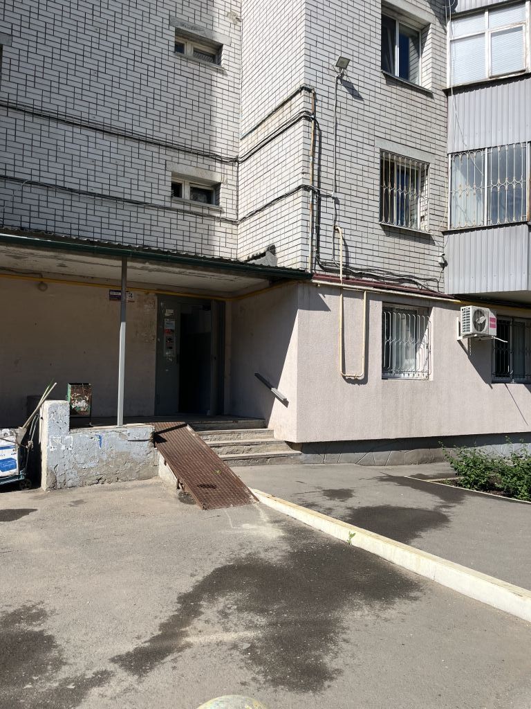 Продажа 2-комнатной квартиры, Энгельс, Фридриха Энгельса пр-кт,  69А