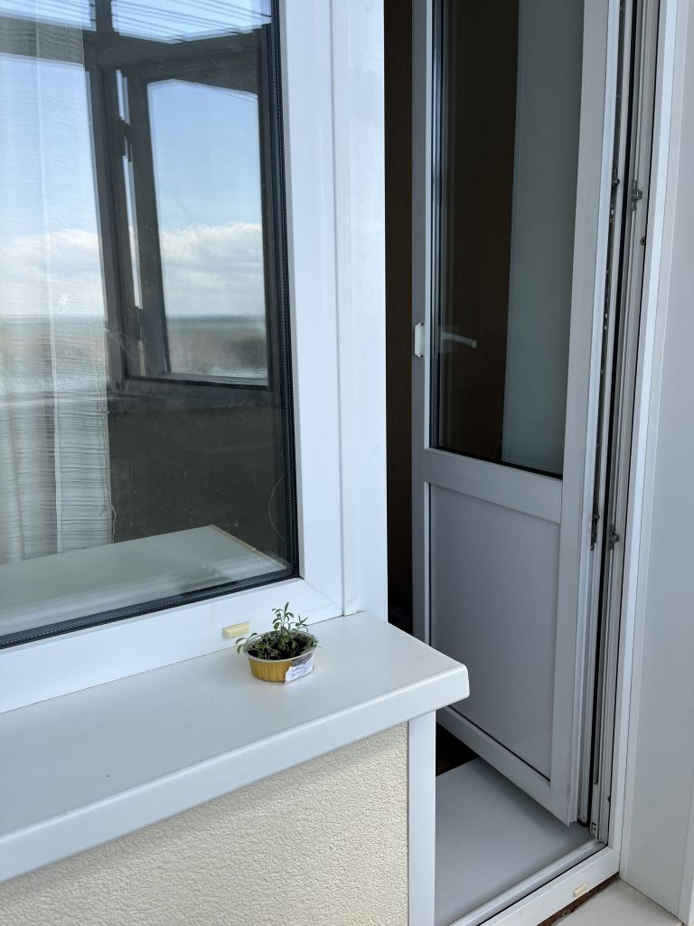 Продажа 3-комнатной квартиры, Энгельс, Центральная ул,  8