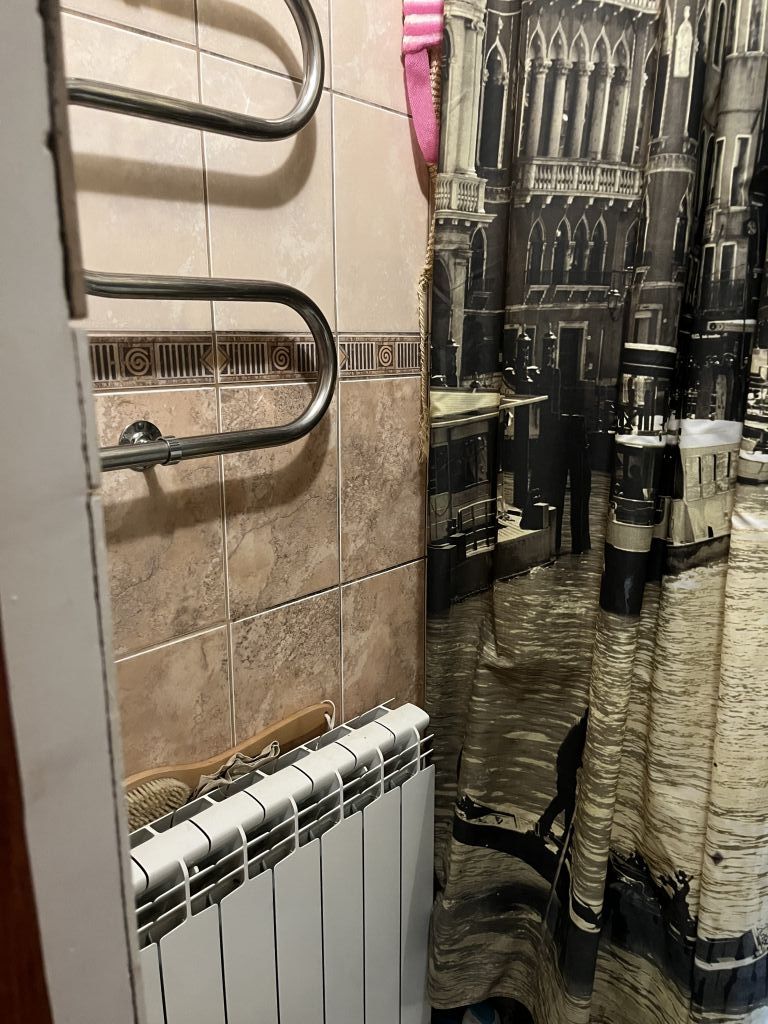 Продажа 3-комнатной квартиры, Энгельс, Центральная ул,  8