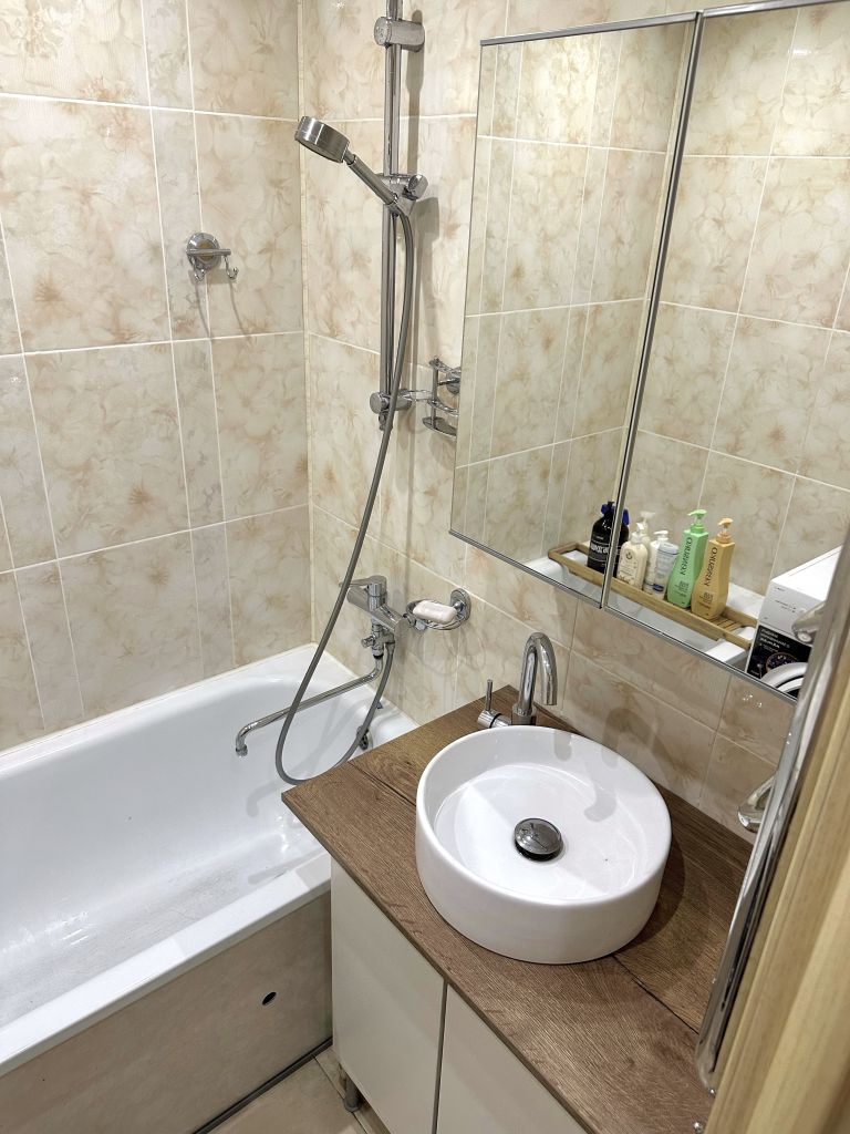 Продажа 4-комнатной квартиры, Нижний Новгород, Мончегорская ул,  18к2