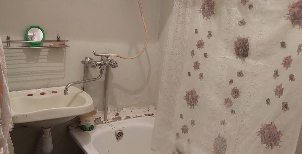 Продажа 2-комнатной квартиры, Энгельс, Мясокомбинат ул,  13