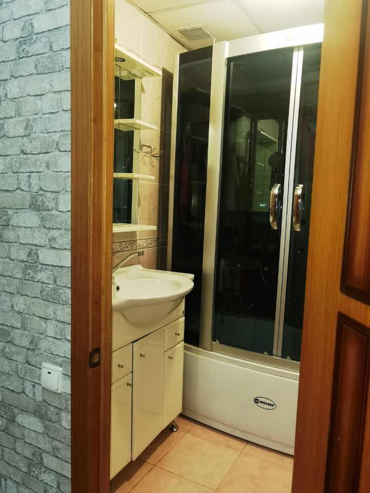 Продажа 3-комнатной квартиры, Саратов, Производственная ул,  13