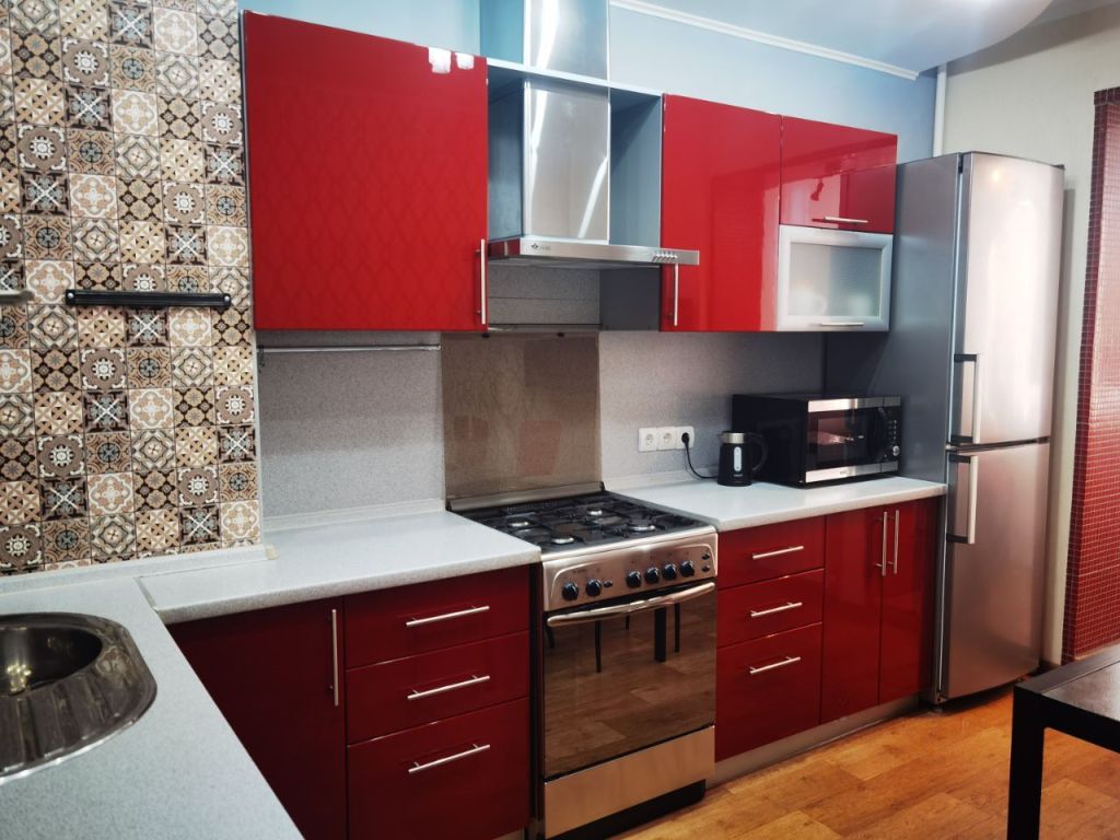 Продажа 3-комнатной квартиры, Саратов, Производственная ул,  13