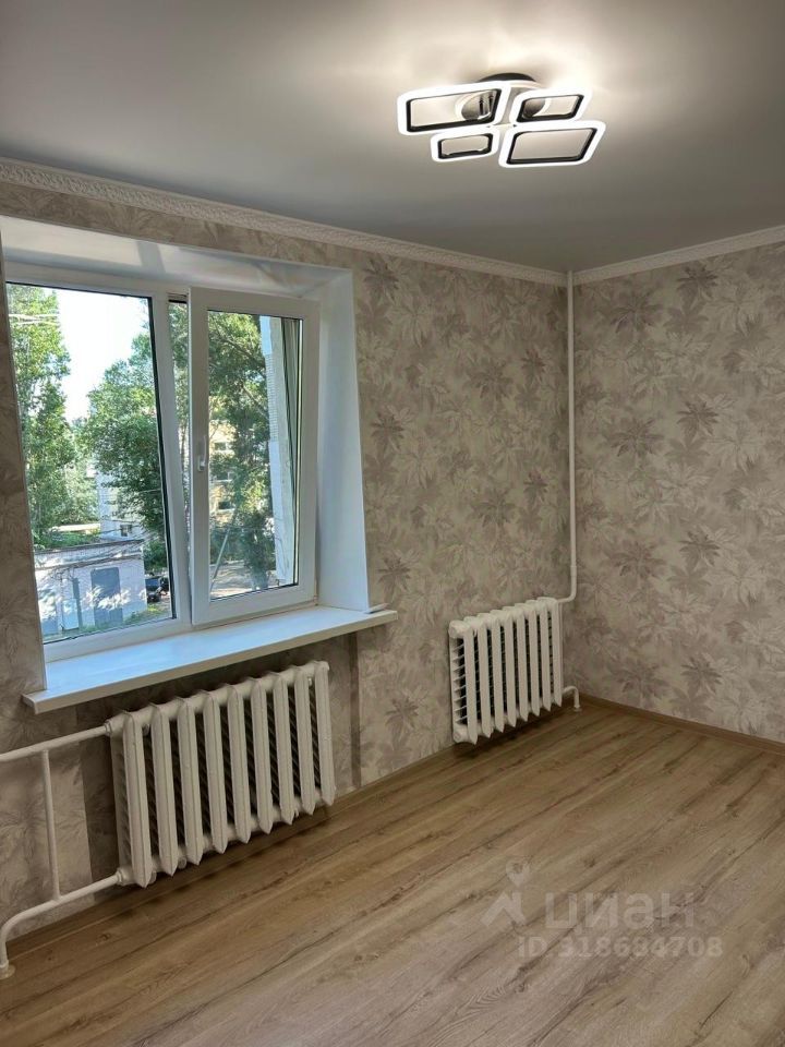 Продажа 3-комнатной квартиры, Энгельс, Колотилова ул,  4