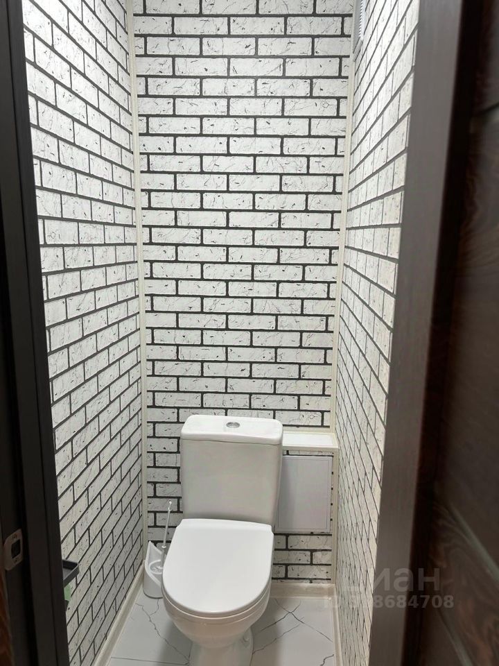 Продажа 3-комнатной квартиры, Энгельс, Колотилова ул,  4