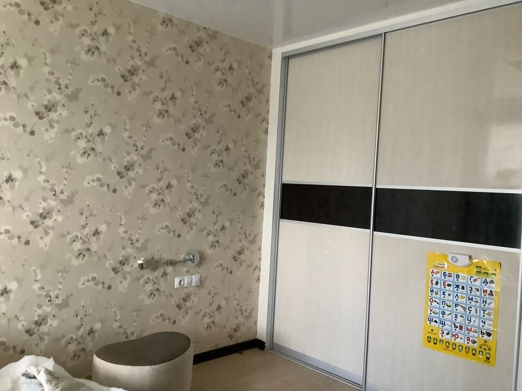 Продажа 4-комнатной квартиры, Дзержинск, Строителей ул,  9вк1