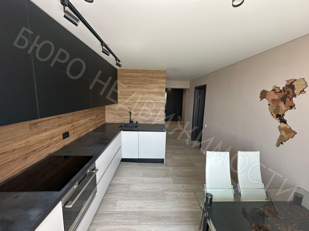 Продажа 2-комнатной квартиры, Балашов, Строителей ул,  6Б