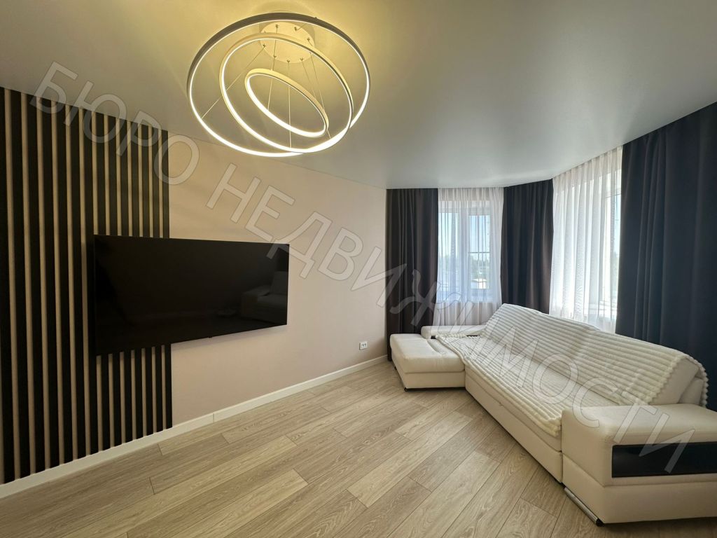 Продажа 2-комнатной квартиры, Балашов, Строителей ул,  6Б