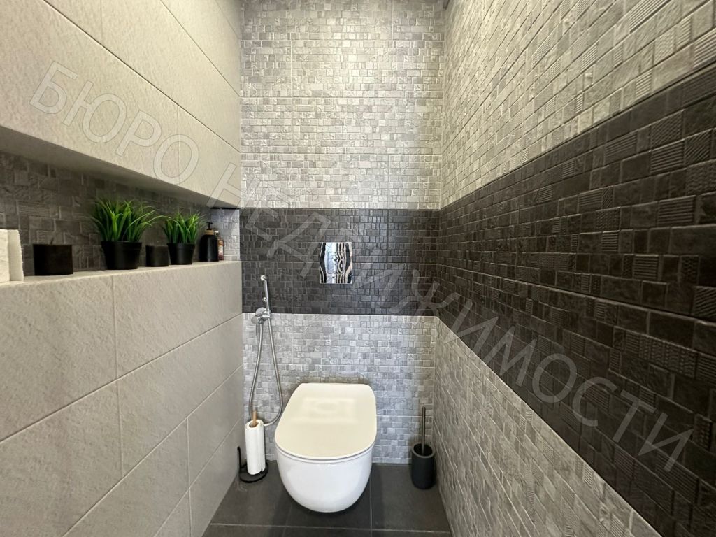 Продажа 2-комнатной квартиры, Балашов, Строителей ул,  6Б