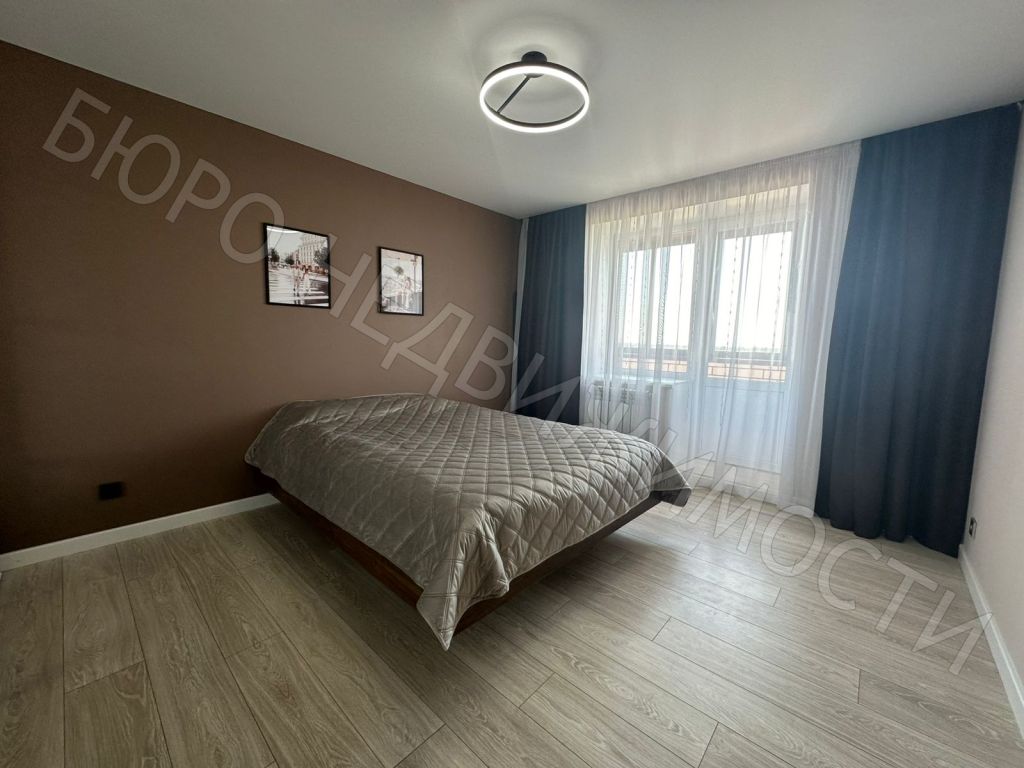 Продажа 2-комнатной квартиры, Балашов, Строителей ул,  6Б