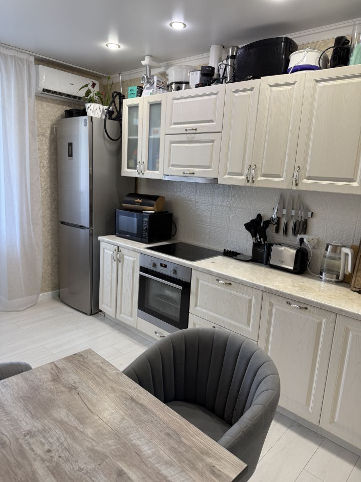 Продажа 1-комнатной квартиры, Саратов, Крайняя ул,  87