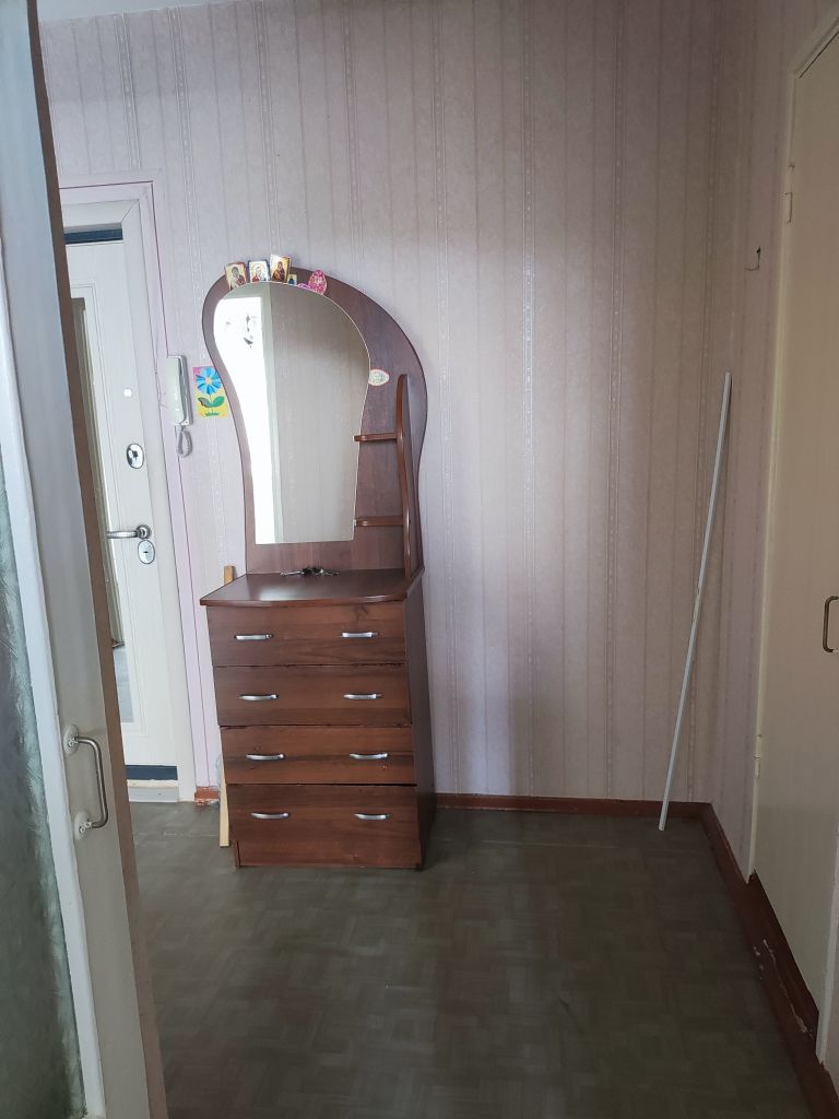 Продажа 1-комнатной квартиры, Владимир, Комиссарова ул,  3а