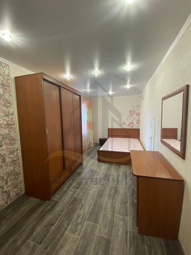 Аренда 2-комнатной квартиры, Старый Оскол, Комсомольский пр-кт,  1