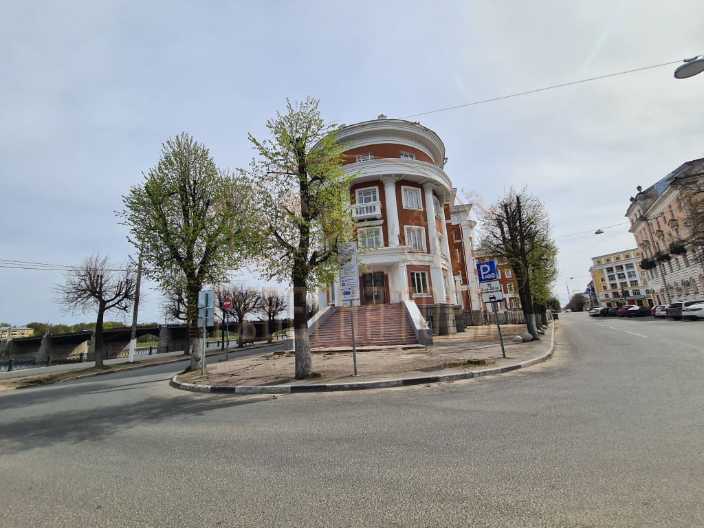 Продажа 4-комнатной квартиры, Тверь, Степана Разина наб,  2