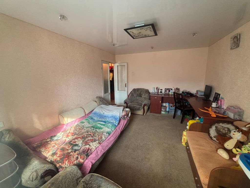 Продажа 2-комнатной квартиры, Кострома, Студенческий проезд,  11