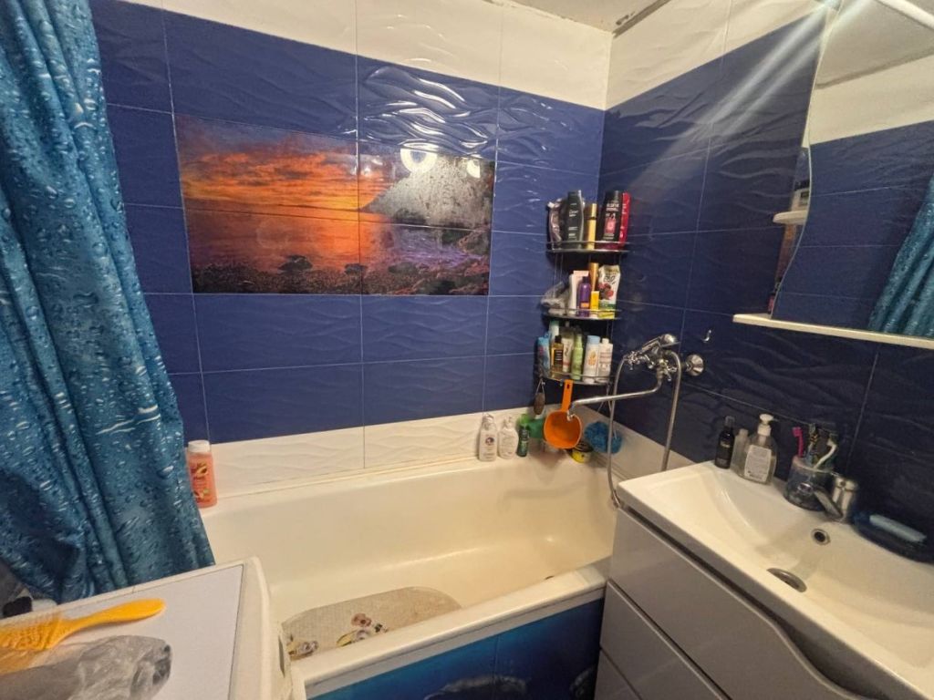 Продажа 2-комнатной квартиры, Кострома, Студенческий проезд,  11