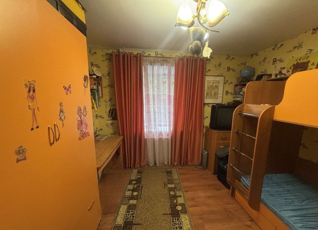 Продажа 2-комнатной квартиры, Кострома, Студенческий проезд,  11