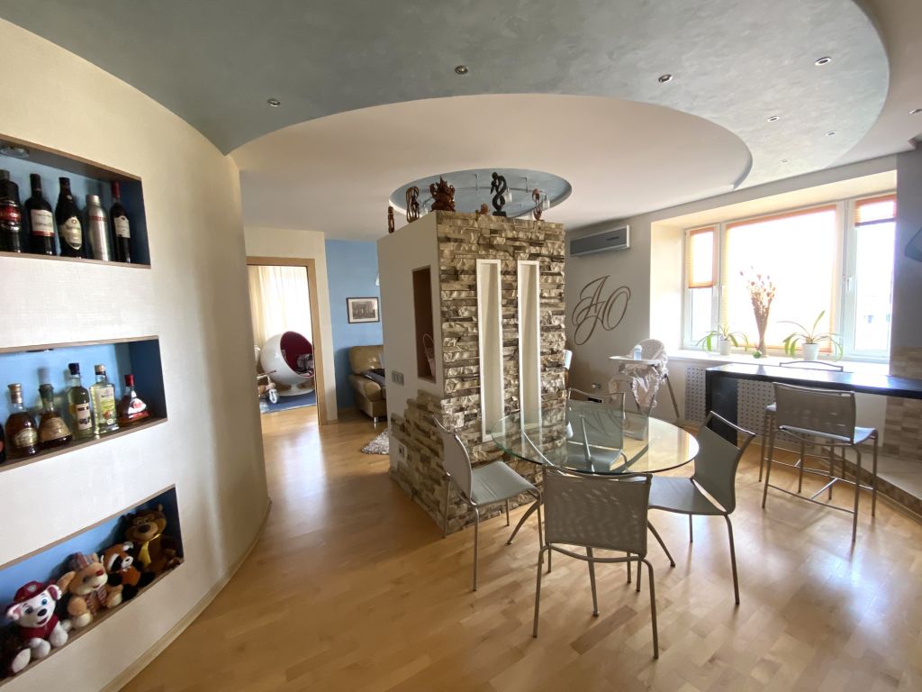 Продажа 3-комнатной квартиры, Нижний Новгород, Варварская ул,  40 Б