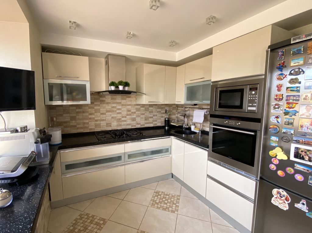 Продажа 3-комнатной квартиры, Нижний Новгород, Варварская ул,  40 Б